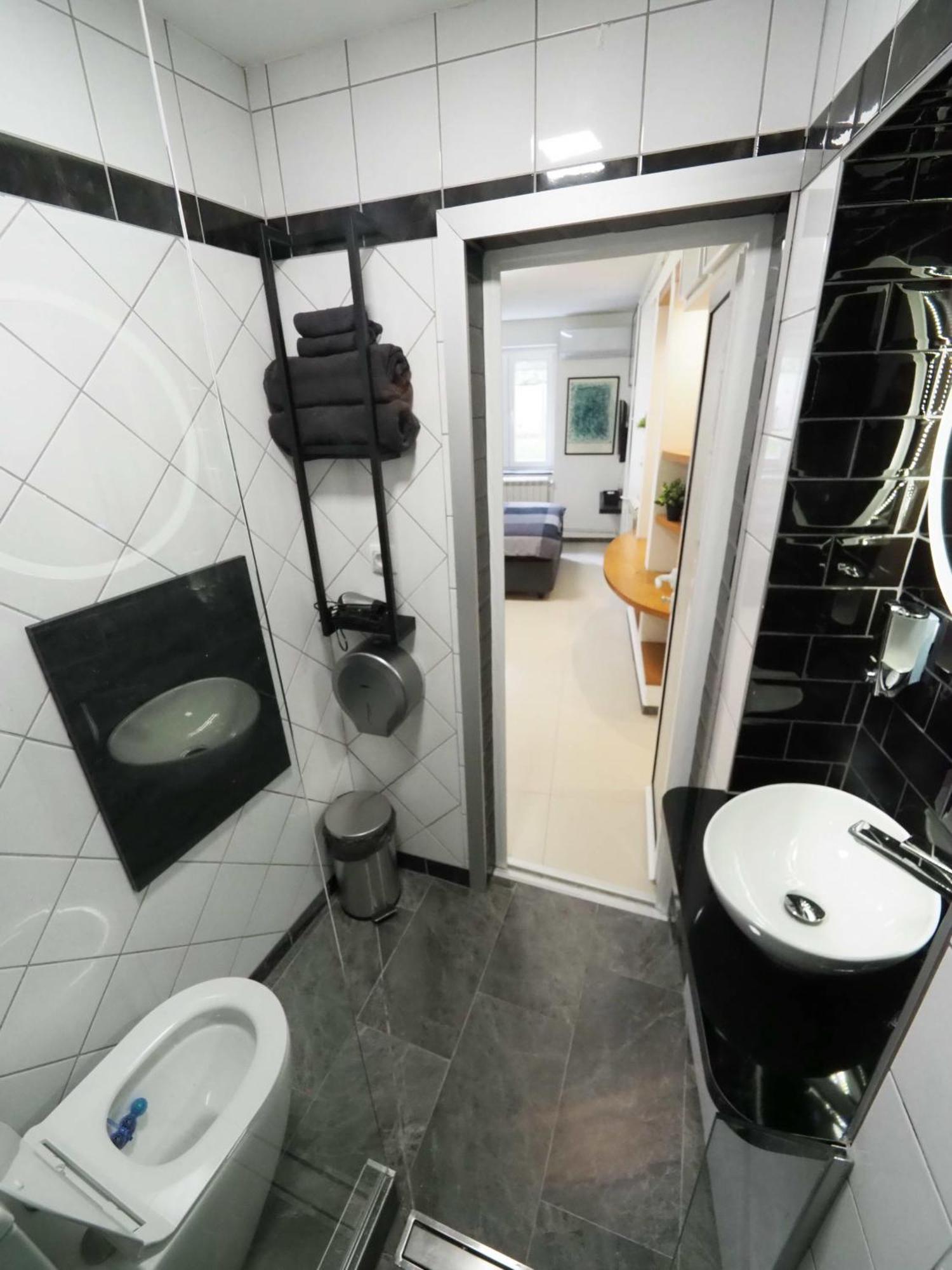Galerija Marshal Apartment เบลเกรด ภายนอก รูปภาพ