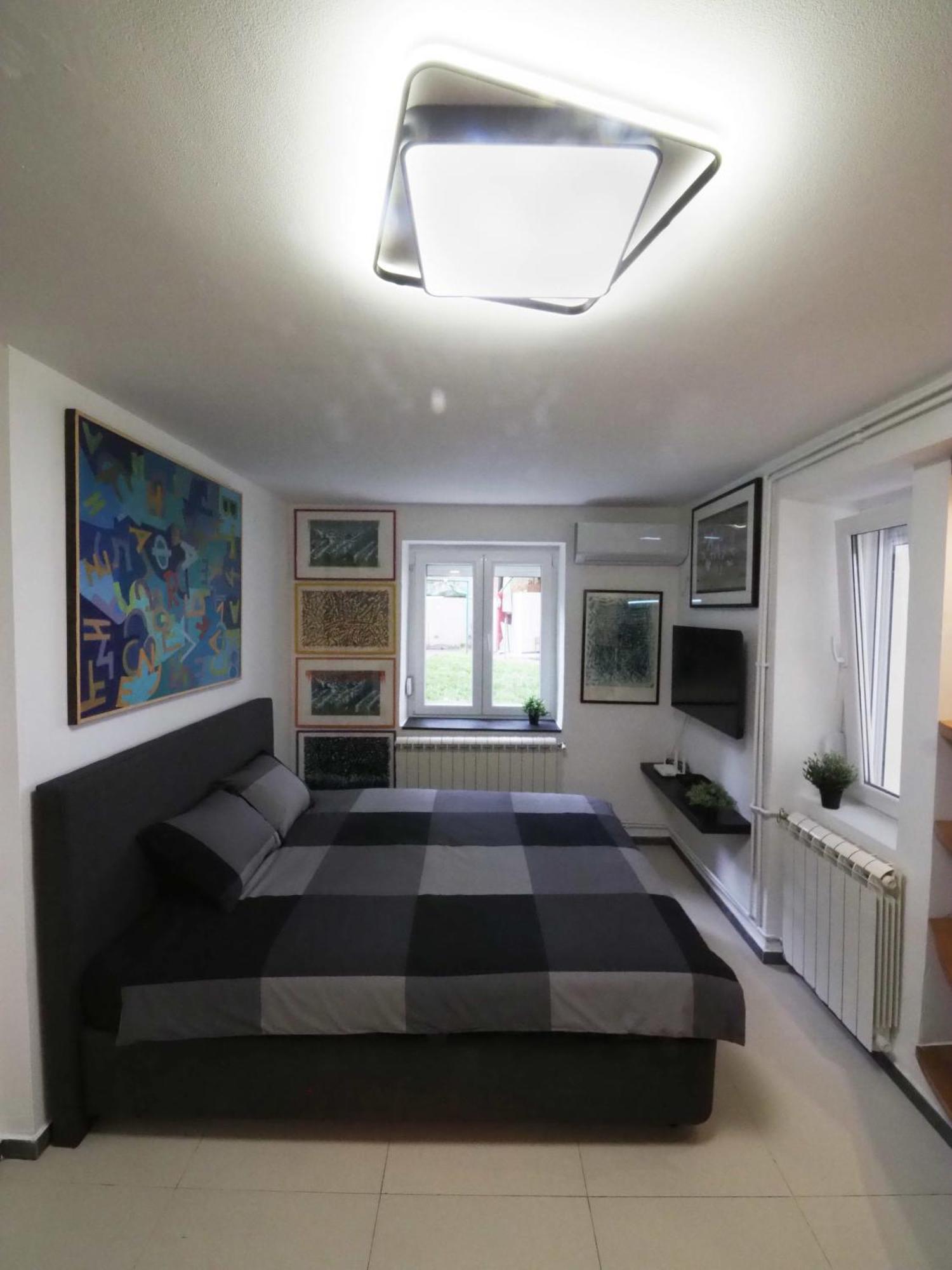 Galerija Marshal Apartment เบลเกรด ภายนอก รูปภาพ